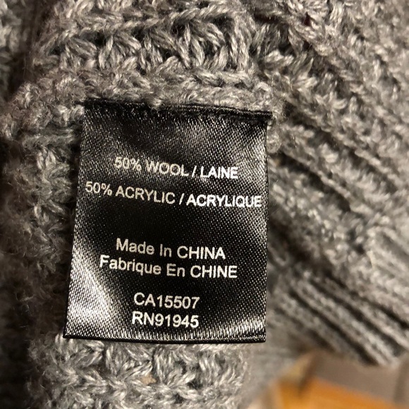 One of a kind artisan cardigan - Picture 5 of 8